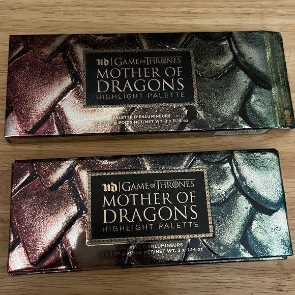 Urban Decay Other - NIB New Game Of Thrones Mother of Dragons Urban Decay highlighter blush Palette